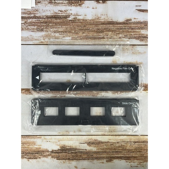 Innovative Technology 35mm Film Scan ITNS 300 with two slide trays - Picture 8 of 9